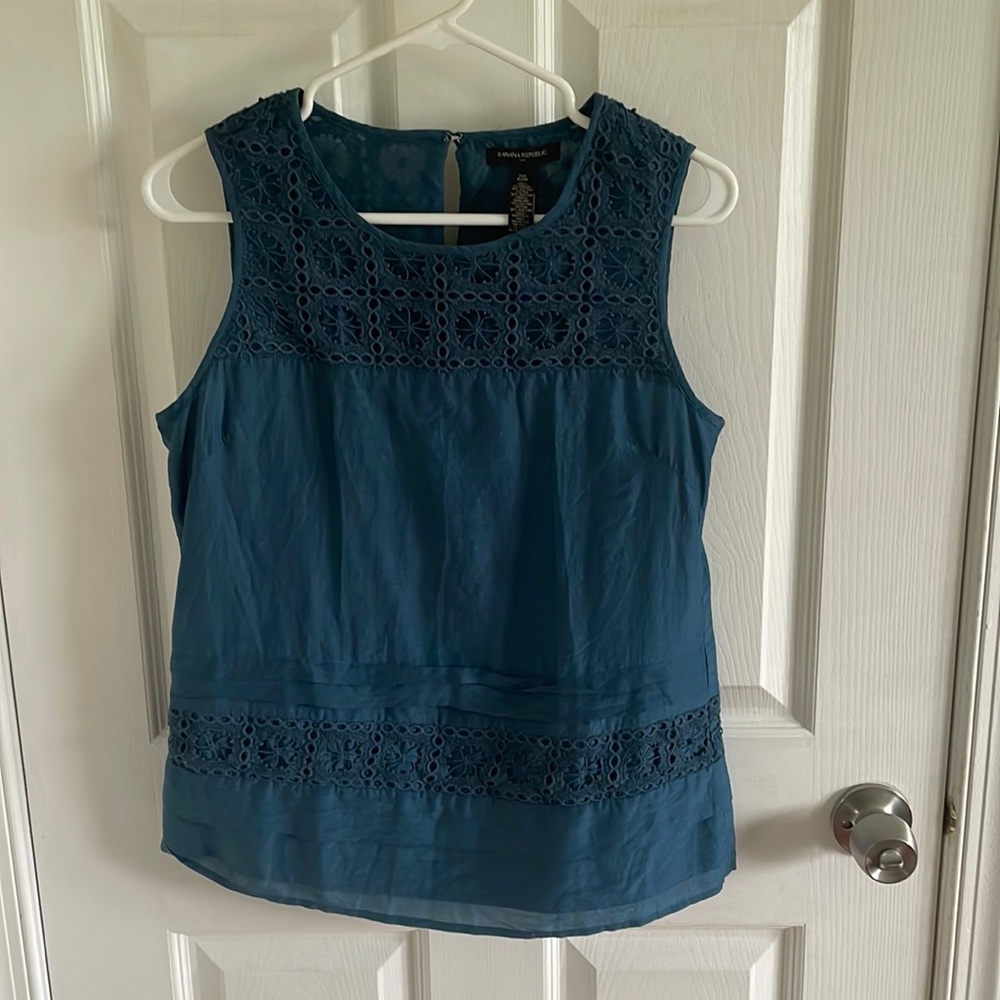 Banana Republic Top - Silk Blemd , Size US S